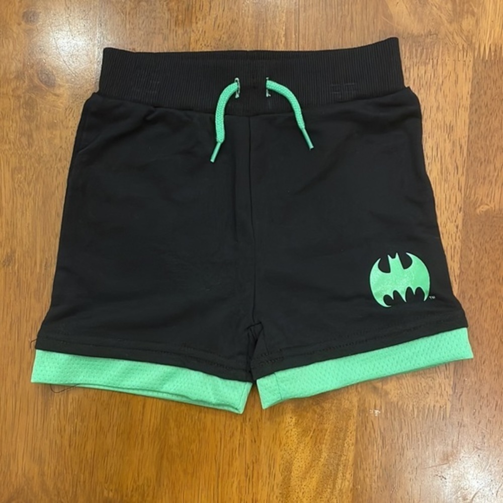 Batman shorts set- 40 - Picture 3 of 4
